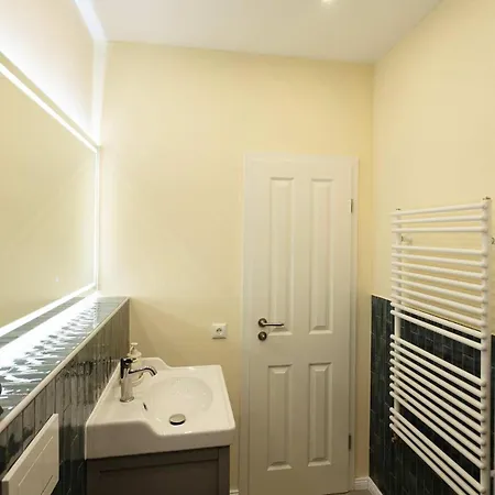 Big Premium With Rhine View, Totally New 杜伊斯堡