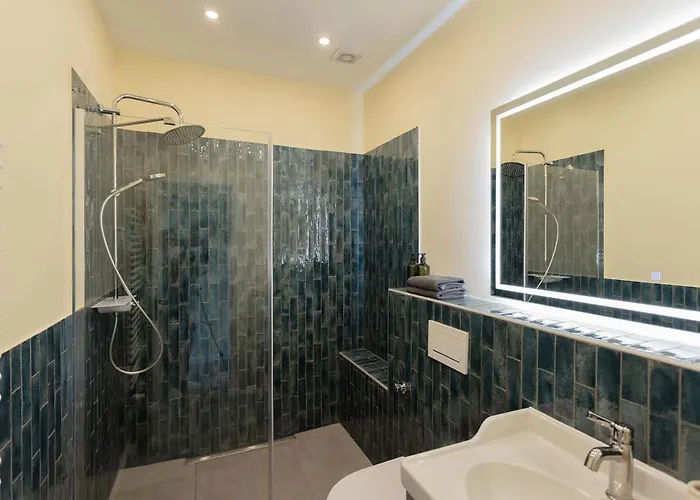 Big Premium With Rhine View, Totally New Apartment Duisburg